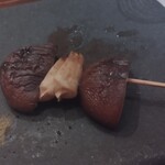 軍鶏 枩井 - 本日の串①　椎茸串