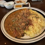 炭火鶏焼 山吹 - 