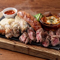 牛・豚・鶏の盛り合わせ　アチェーゾダイナミックグリル