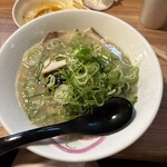 なりよし - ネギ豚骨ラーメン