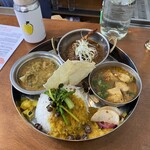 BLOCK HOUSE 水曜カレー - 