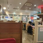 ビッグシェフ亭 - 店内。