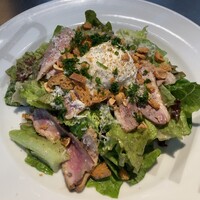 レストラン アルティザン（restaurant Artisan） - 鴨燻製サラダリヨネーズ