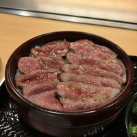 本格肉料理 丸小 - 柔らかくて美味しいです。