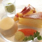 レ・スリジェ - 2500円ランチのデザートでもこの水準