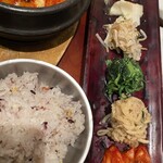 タッカンマリ＆ダッカルビ専門店 ハルハンマリ - 