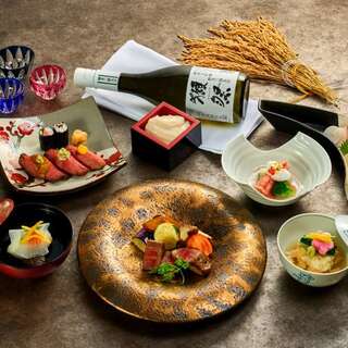 【旬の食材を使用したコース料理】