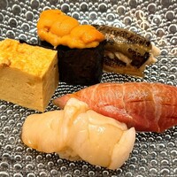 完全個室鮨和食かなうS - 寿司 四貫+玉子焼き