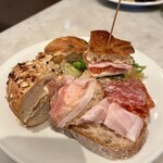 MORETHAN TAPAS LOUNGE - 