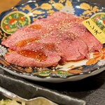 赤身焼肉 ホルモン 研磨 - 
