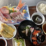 ドライブインレストランハワイ - 料理写真: