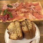 綾瀬 ワインバル八十郎商店 - 