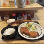 にしかわ - この日の日替り@800円.ハムカツにクリームコロッケです