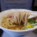 丿貫 - 少年よ鯛志を抱け蕎麦の麺。いつもの麺みたい