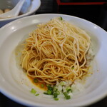 丿貫 - エビチリのあえ玉の麺と油ダレ