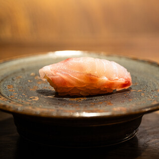 魚の8割は瀬戸内産。“広島で鮨屋をやる”ことの意義を常に意識