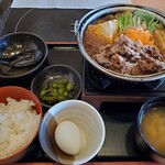 涮涮鍋壽喜燒Dontei 小山店 - 牛すき鍋膳