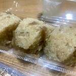 吉野鶏めし保存会 - 大きな【鶏めし】オニギリが３つ！