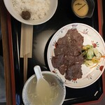 牛たん焼き 仙台辺見 - 