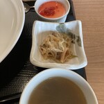 CHINESE DINING 瑞 - 中華スープ・春雨サラダ・杏仁プリンいちごソース