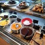 ブッフェレストラン 八献 - 
