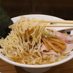 NIBOSHI MANIA - 飛魚煮干中華の22番ちぢれ麺