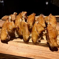 焼鳥 市松 - 手羽先の薪焼き