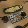 鉄板居酒屋 若丸 - だし巻き卵、餃子