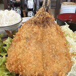 恵 - 大きな鯵フライ!!