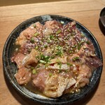 近江牛ホルモン いるもん - 