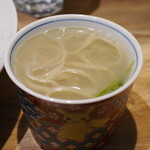 麺庵 利休 - つけ汁に麵を入れたところ