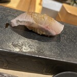 鮨 心白 - ヒレナガカンパチ　旨味強。