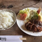 大菩薩峠 - チキンカツ定食、ご飯は普通サイズ 小にも変更出来ます。