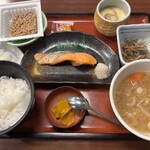 和風レストランまるまつ - 銀鮭定食
