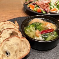 Tsuchi 農園野菜とチーズ料理 - 