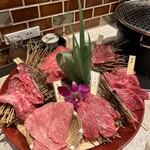 和牛一頭焼肉手打ち冷麺房家 東京駅店 - 