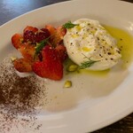 松乃井食堂 - ブラータチーズと苺