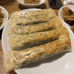 元祥 - 手作り焼き餃子を頼んだら…棒餃子出てきた（笑）