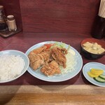 園春 - 鳥カラ揚げ定食¥870