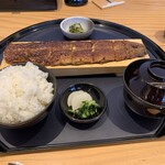 Unagi 4 daime Kikugawa Haruyoshi Branch - 鳗鱼蒲烧定食（含税5700日元）