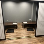 創作居酒屋 かくれや - 奥の座敷は障子を張り、特別な空間を味わえます。
