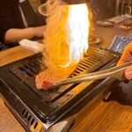 WAGYU LODGE - お肉によってはこんな焼き方になる事も。