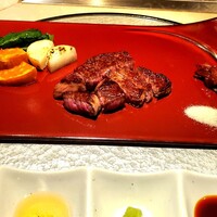 鉄板焼 ステーキ 北野坂 - どの味で頂こうか迷っちゃいます