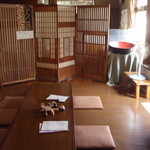 坂の上のそば屋 司 - 右奥が打ち場。意外と質素。２０１４．０６．１０