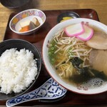かいづ - ラーメン定食