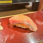 築地 男前鮓 - カンパチ漬け