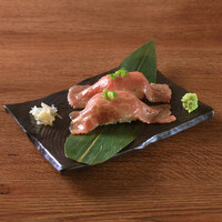 黒毛和牛 炙りにぎり（2貫）