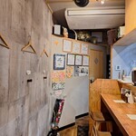 麺処 天川 - 店内　カウンター席