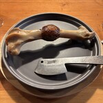 HIGASHITANI  - 猪のハンバーグ 栗のシート