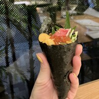 プレミアムレストラン 東京 金のダイニング 鮪金 - 名物プレミアムロール